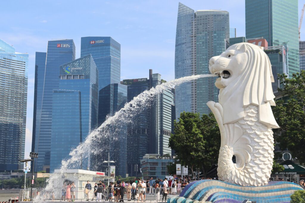 Merlion statue with Marina Bay background Singapore landmark