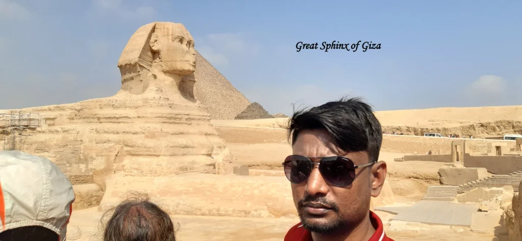 great pyramids of giza Great Sphinx of Giza in Egypt at the Giza Plateau